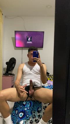 Ian - Foto 9b615f08-800b-4f3d-a3ef-2acfac0722ad