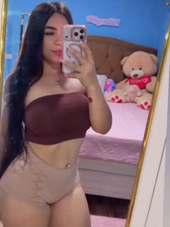 Ana Lucia - Foto 9ccbfd0d-0474-4614-a28d-12a8a69cf25f