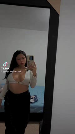 Chloe Zapata - Foto b1c6cf7c-3509-4ffa-b319-f74e129146c3