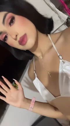 Rihanna - Foto e0a1cd8e-b3d1-417e-9be3-d24920317c23