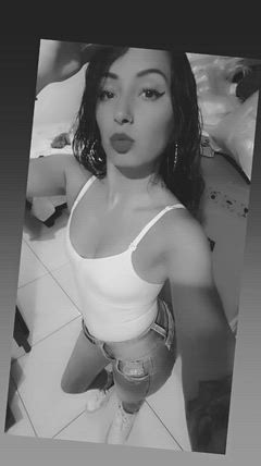 Karolina - Foto f829efbd-7139-427d-8b94-0194e1712fe5